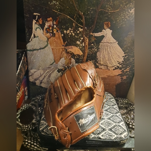 MacGregor Glove 11.75" High Quality Hide Baseball Glove Left Hand,All Original. - Picture 11 of 15